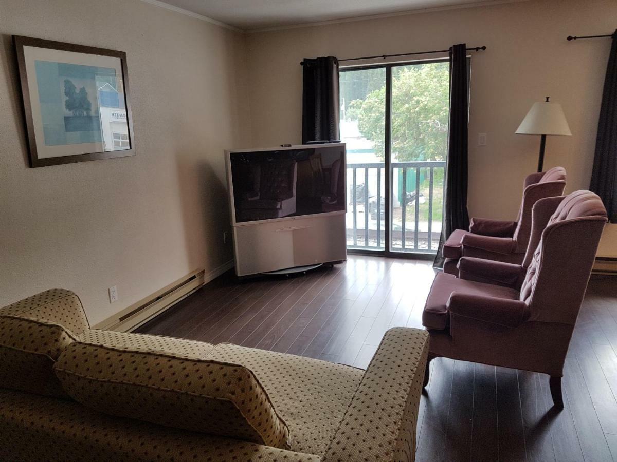 Apartmán Indoor Comfort In An Outdoor Paradise Sleeps 4- 5 Min To Golf & Ski Kimberley Exteriér fotografie